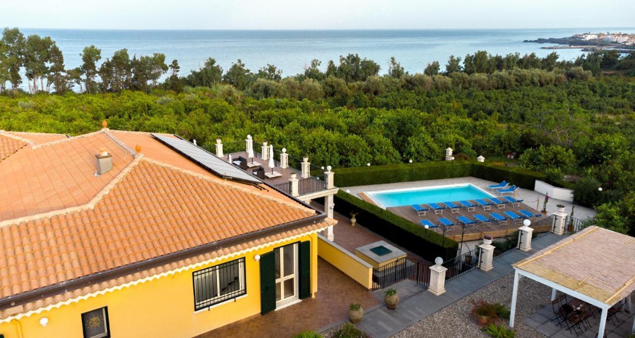 Zahra Agriturismo Ачиреале Екстериор снимка